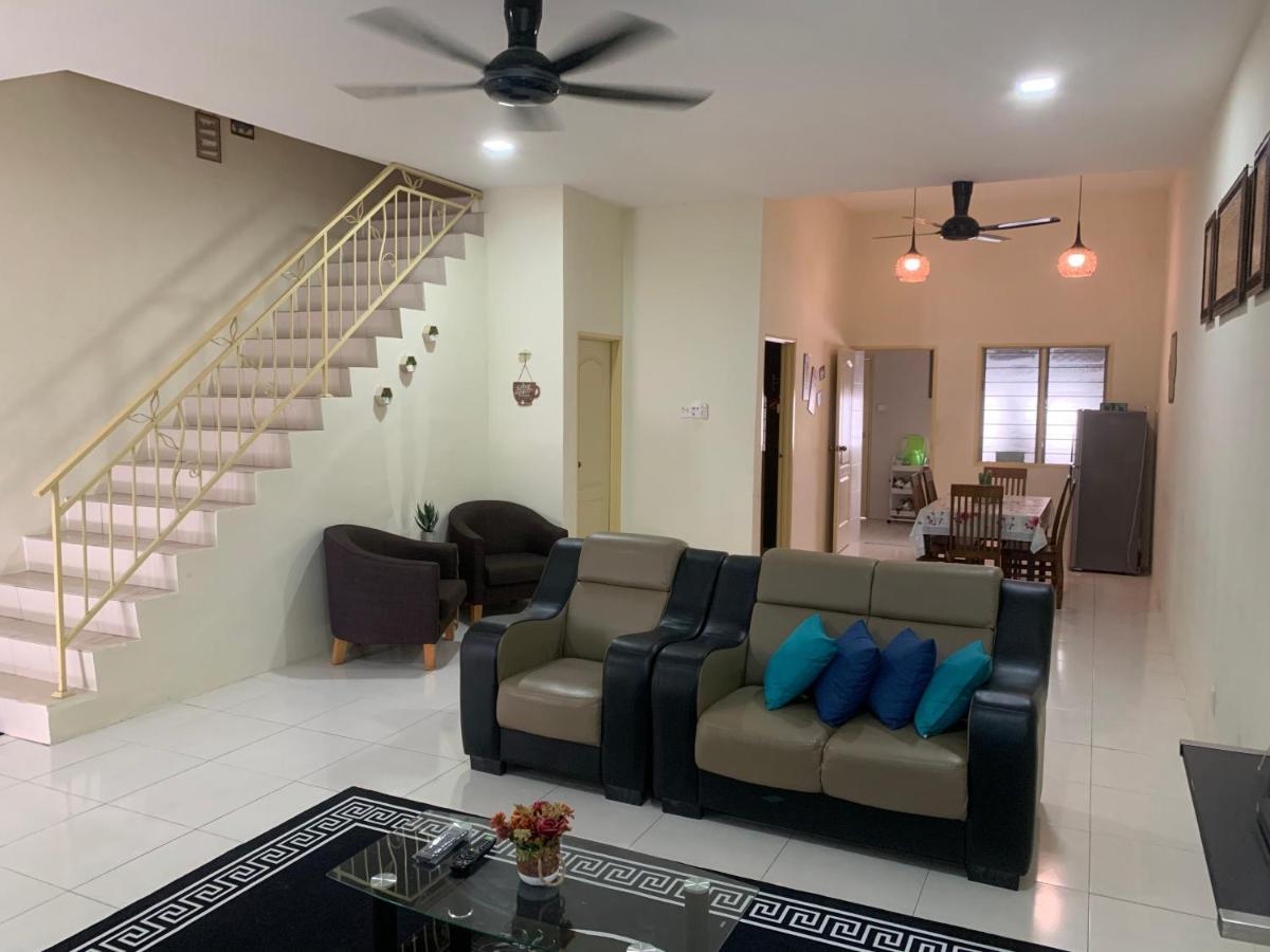 ZillQayyim Homestay Seri Iskandar Luaran gambar